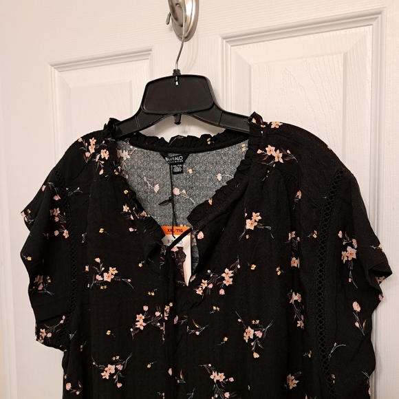 Buffalo David Bitton Floral Blouse Lightweight Flowy Top XXL Black Pink - Picture 13 of 14